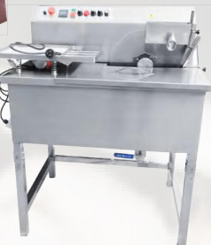Cioccolato della costruzione di acciaio inossidabile che tempera il regolatore elettronico della macchina 10 kg/h