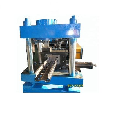 rotolo dello scaffale di stoccaggio 6T che forma macchina 10m/pressa idraulica di min