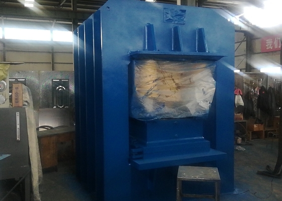 Stampa idraulica centralizzata della goffratrice d'acciaio della porta di 15kw 2500T