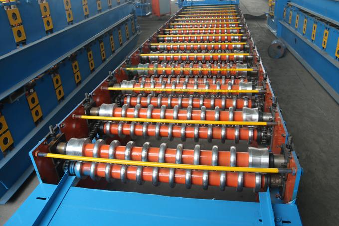 Rotolo ondulato delle mattonelle di buona qualità della garanzia da 12 mesi che forma macchina